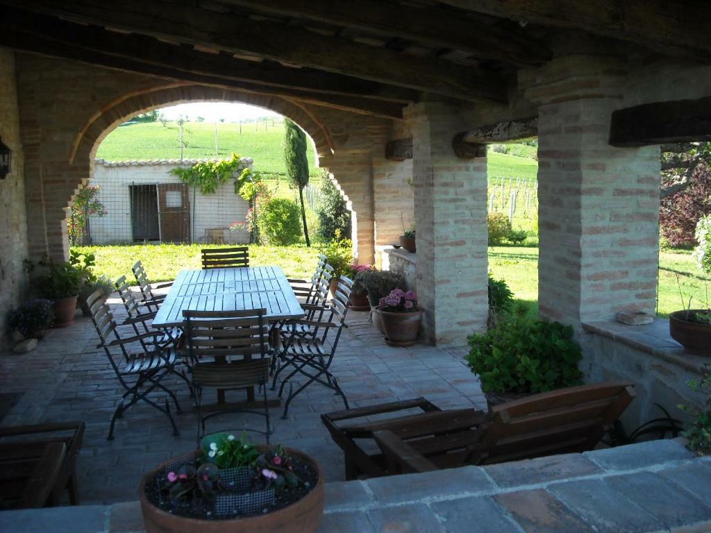 Bed and Breakfast Cascinale La Mimosa Cupramontana Exterior foto